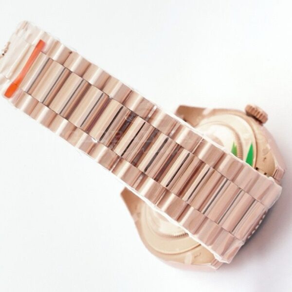 Rolex Day-Date 40 228235