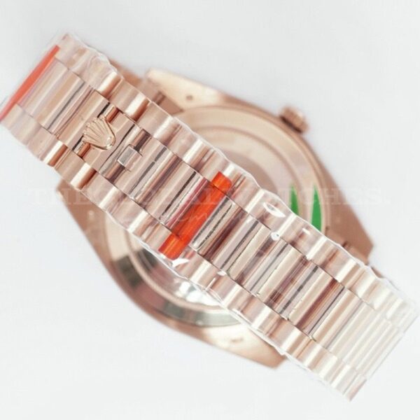 Rolex Day-Date 40 228235