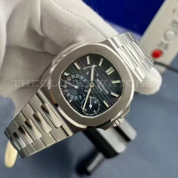 Patek Philippe Nautilus 5712/1A Blue
